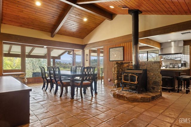 4227 Poso Flat Road, Bakersfield, CA 93308