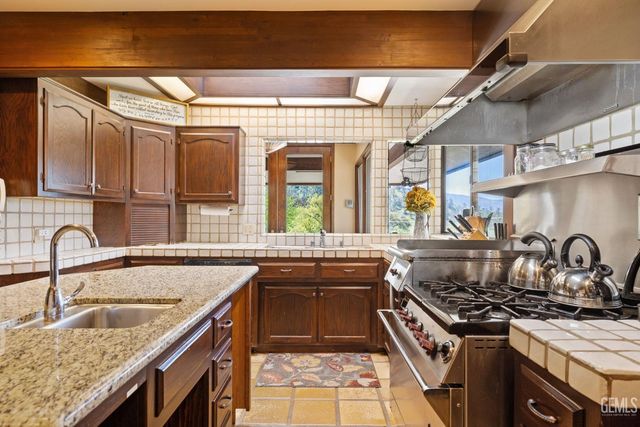 4227 Poso Flat Road, Bakersfield, CA 93308