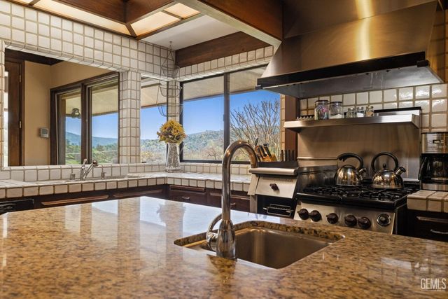 4227 Poso Flat Road, Bakersfield, CA 93308