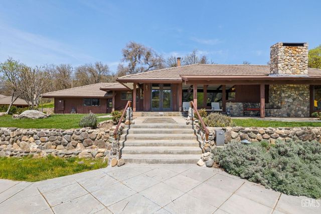 4227 Poso Flat Road, Bakersfield, CA 93308