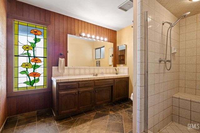 4227 Poso Flat Road, Bakersfield, CA 93308