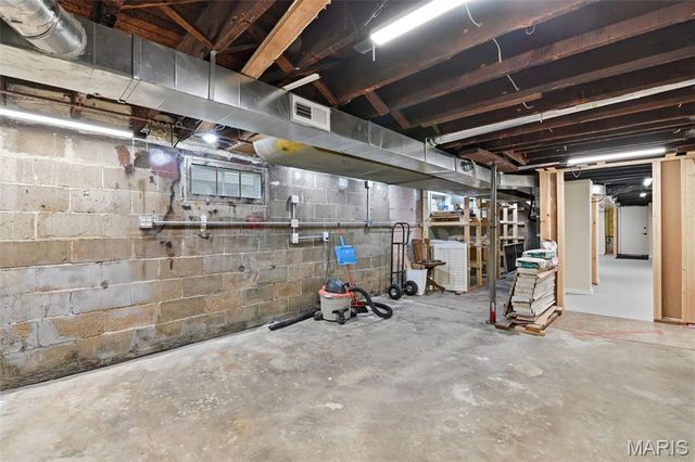 5310 Shaw Avenue, St Louis, MO 63110