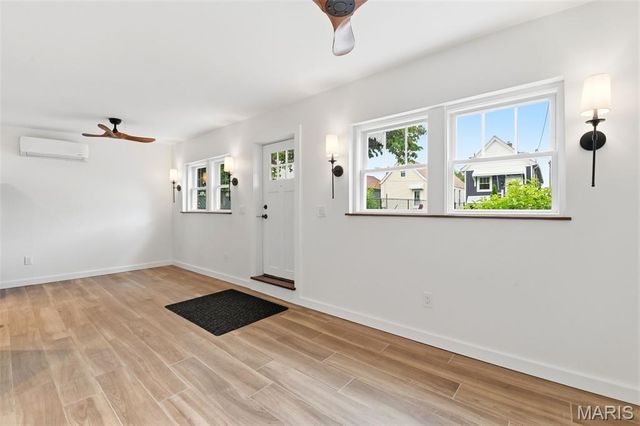 5310 Shaw Avenue, St Louis, MO 63110