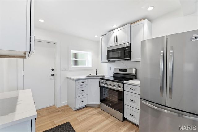 5310 Shaw Avenue, St Louis, MO 63110