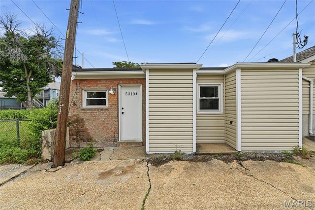 5310 Shaw Avenue, St Louis, MO 63110