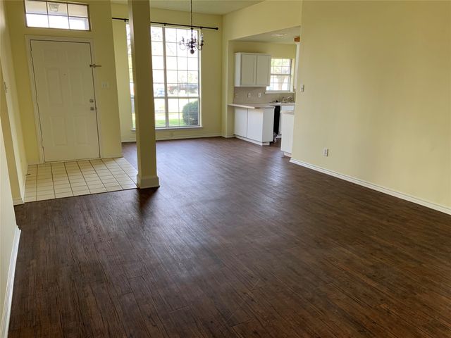 816 Brittany Drive, Denton, TX 76209