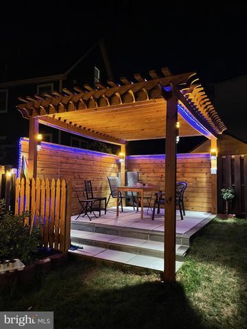2000 S LANGLEY ST, Arlington, VA 22204