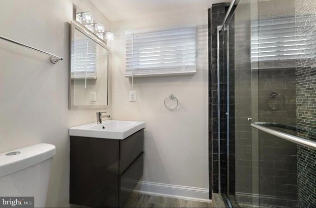 2000 S LANGLEY ST, Arlington, VA 22204