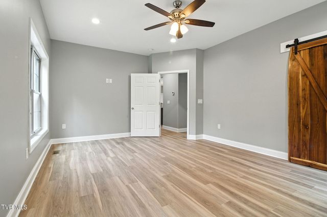 2720 Hodges Ferry Road, Kodak, TN 37764