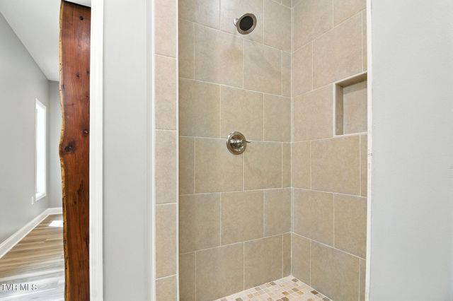 2720 Hodges Ferry Road, Kodak, TN 37764