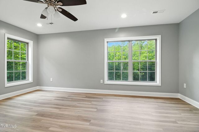 2720 Hodges Ferry Road, Kodak, TN 37764