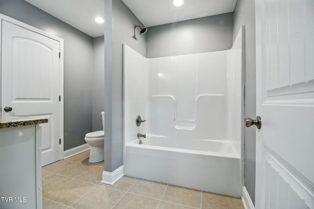 2720 Hodges Ferry Road, Kodak, TN 37764