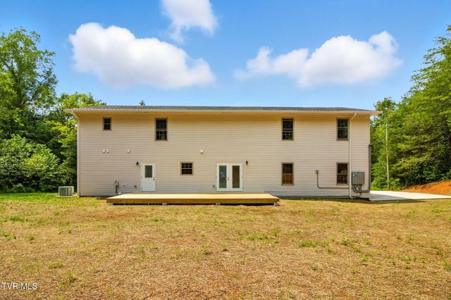 2720 Hodges Ferry Road, Kodak, TN 37764