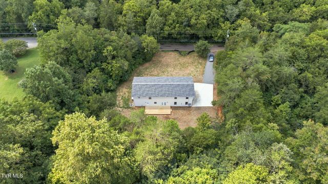 2720 Hodges Ferry Road, Kodak, TN 37764
