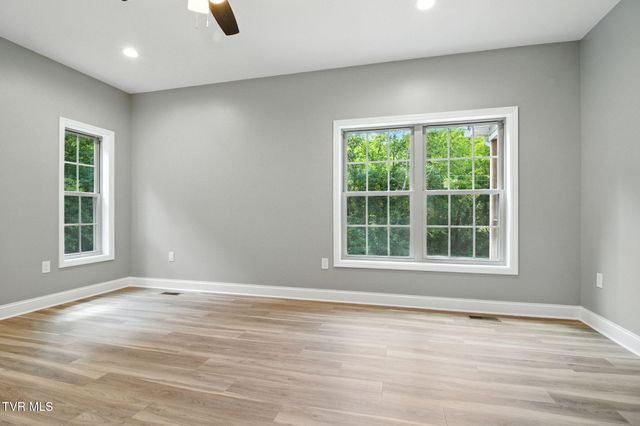 2720 Hodges Ferry Road, Kodak, TN 37764