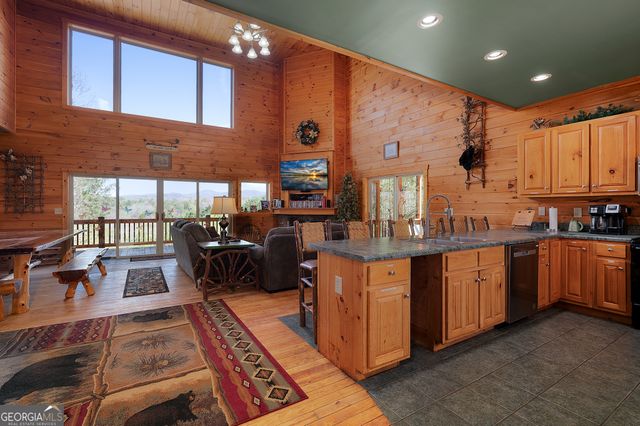 14 Honeysuckle Way, Ellijay, GA 30540