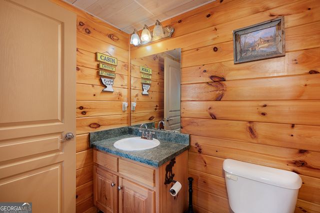 14 Honeysuckle Way, Ellijay, GA 30540