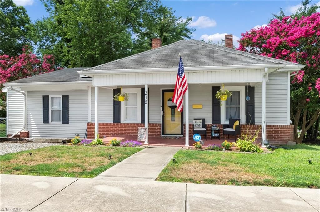 319 Hay Street, Mount Airy, NC 27030