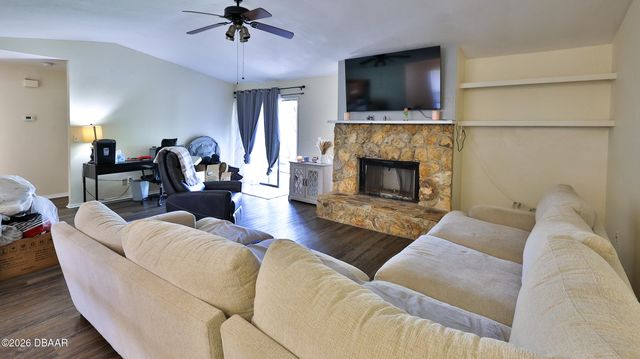 1239 Thomasina Drive, Port Orange, FL 32129