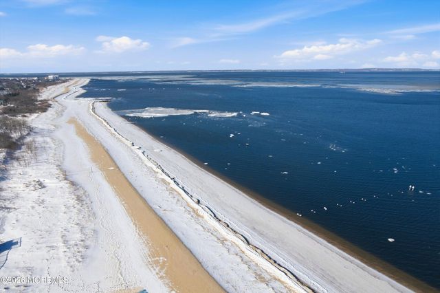 92 Ocean Avenue, North Middletown, NJ 07748