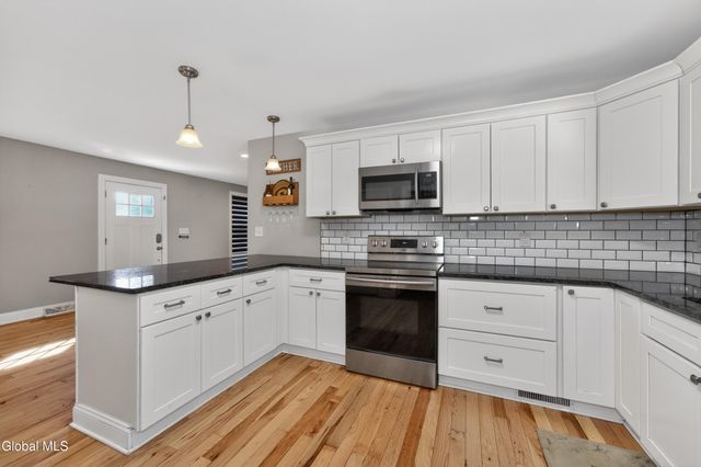 3174 E Lydius Street, Guilderland, NY 12303