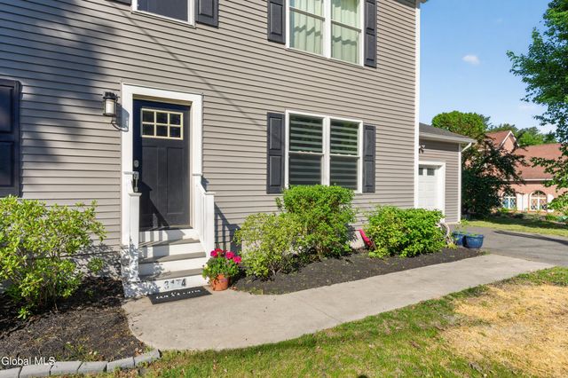 3174 E Lydius Street, Guilderland, NY 12303