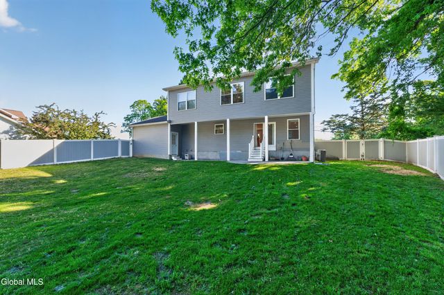 3174 E Lydius Street, Guilderland, NY 12303