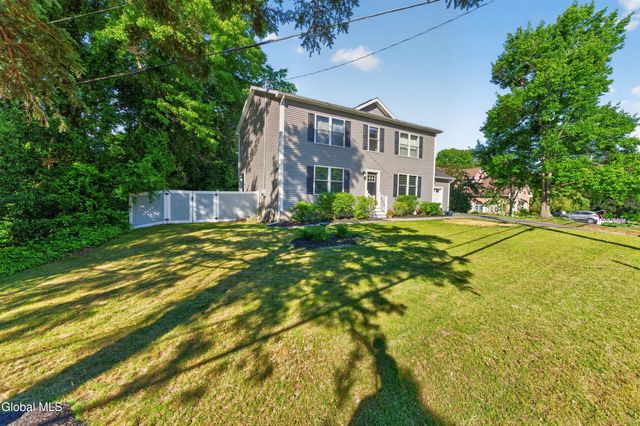 3174 E Lydius Street, Guilderland, NY 12303