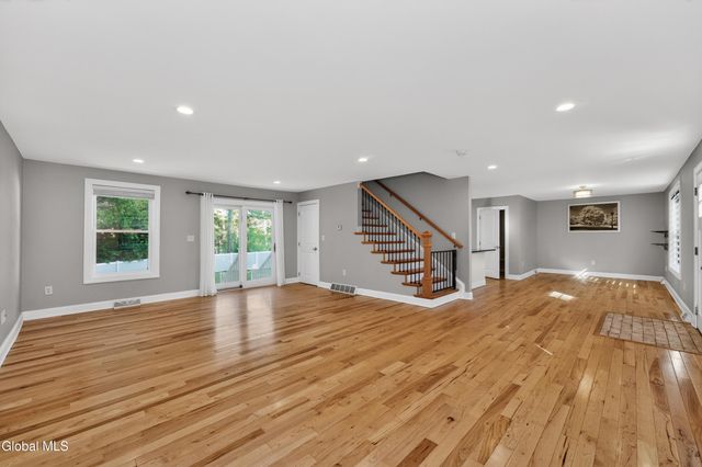 3174 E Lydius Street, Guilderland, NY 12303