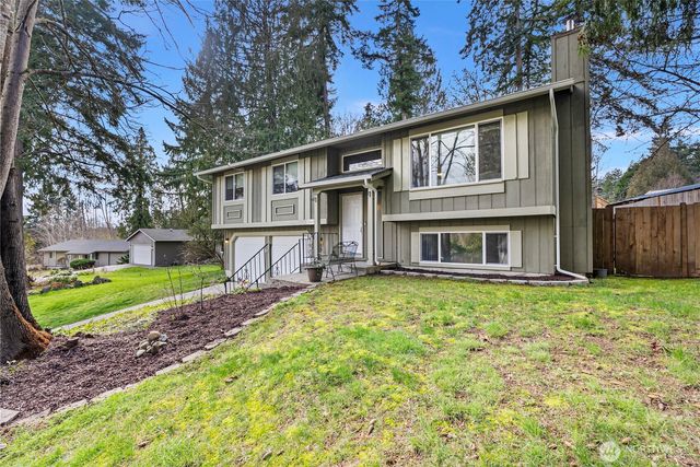 3380 SE Carmae Drive, Port Orchard, WA 98366