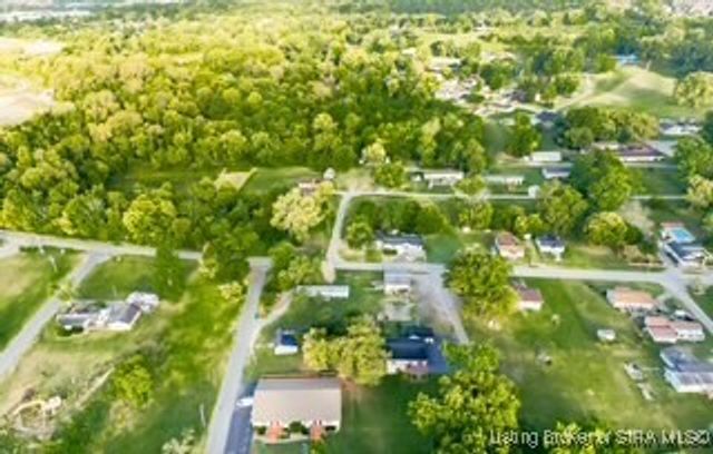 320 S 4th Street, Jeffersonville, IN 47130