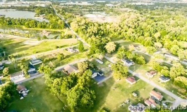 320 S 4th Street, Jeffersonville, IN 47130