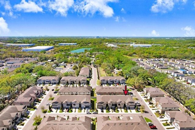 5036 BLUE LATAN LANE, Tampa, FL 33610