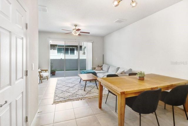 5036 BLUE LATAN LANE, Tampa, FL 33610