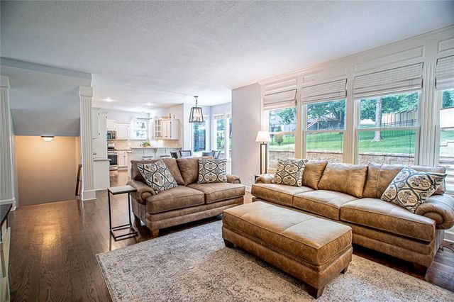 22402 W 45th Street, Shawnee, KS 66226