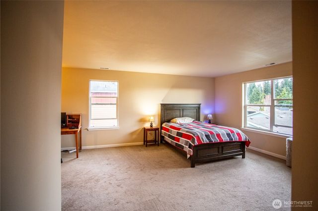 9825 198th Street E, Graham, WA 98338