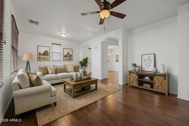 2790 S ALPINE Drive, Gilbert, AZ 85295