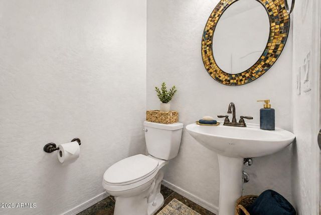 2790 S ALPINE Drive, Gilbert, AZ 85295