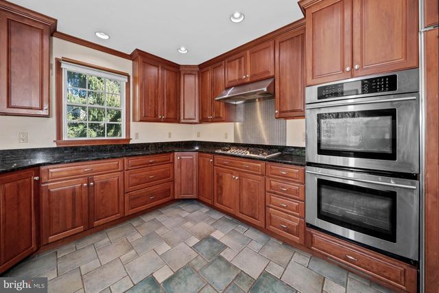 114 CAMERON DR, Hockessin, DE 19707
