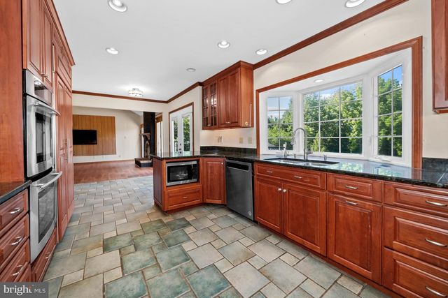 114 CAMERON DR, Hockessin, DE 19707
