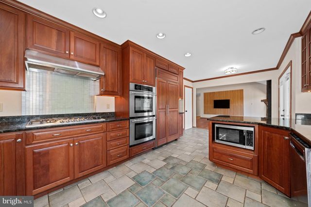 114 CAMERON DR, Hockessin, DE 19707