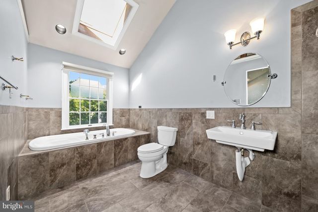 114 CAMERON DR, Hockessin, DE 19707