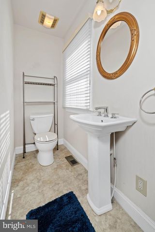 114 CAMERON DR, Hockessin, DE 19707