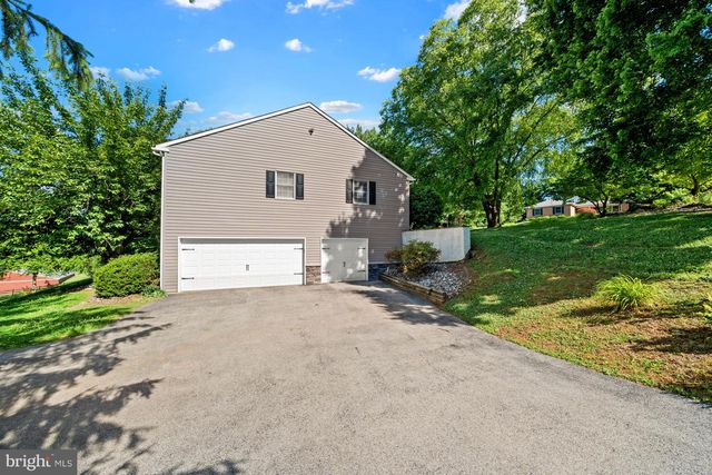 114 CAMERON DR, Hockessin, DE 19707