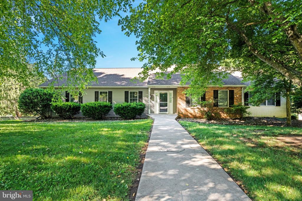 114 CAMERON DR, Hockessin, DE 19707
