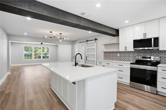 707 ABERDEEN CIRCLE, Tampa, FL 33617
