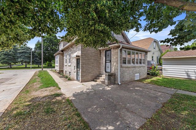 2612 S 20th STREET, Milwaukee, WI 53215