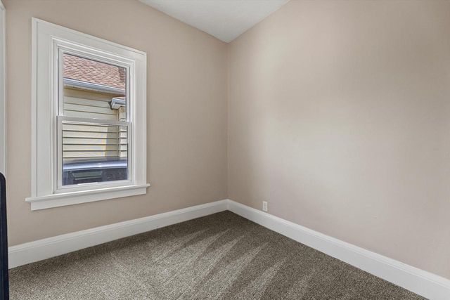 2612 S 20th STREET, Milwaukee, WI 53215