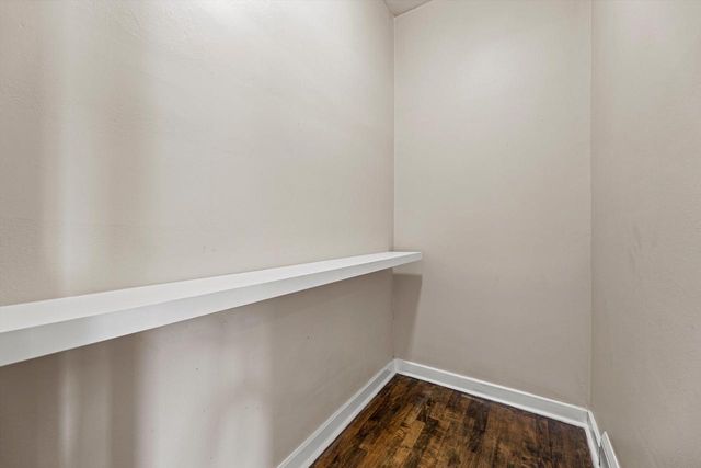 2612 S 20th STREET, Milwaukee, WI 53215