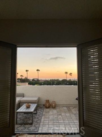 25 Centre Court 90, Dana Point, CA 92629